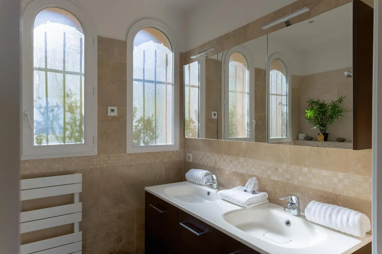 Villa Valentino - Vue Mer- Pool House / Piscine Antibes France