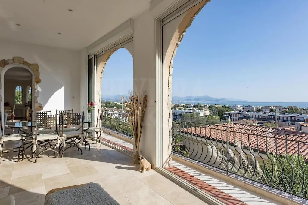 Villa Valentino - Vue Mer- Pool House / Piscine Antibes France